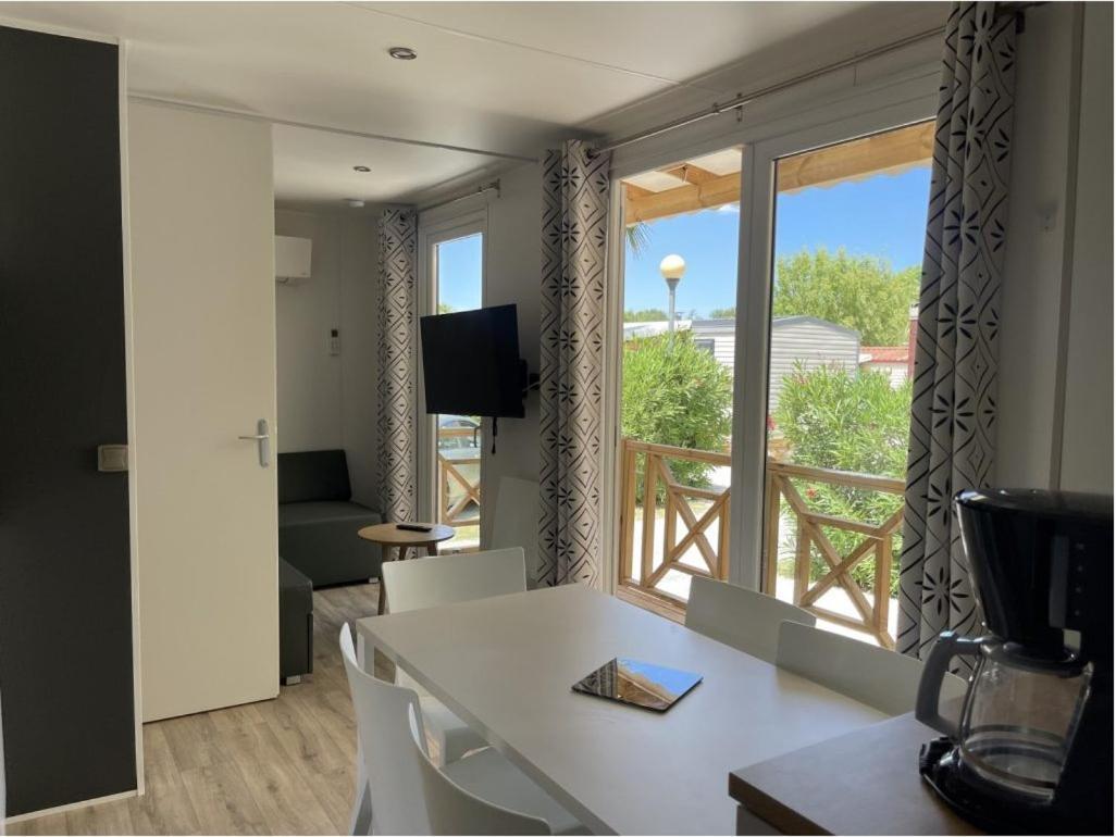 Le Rah, Moderne Et Spacieux Mobilhome, Clos Du Thym Avec Piscine Argeles-sur-Mer